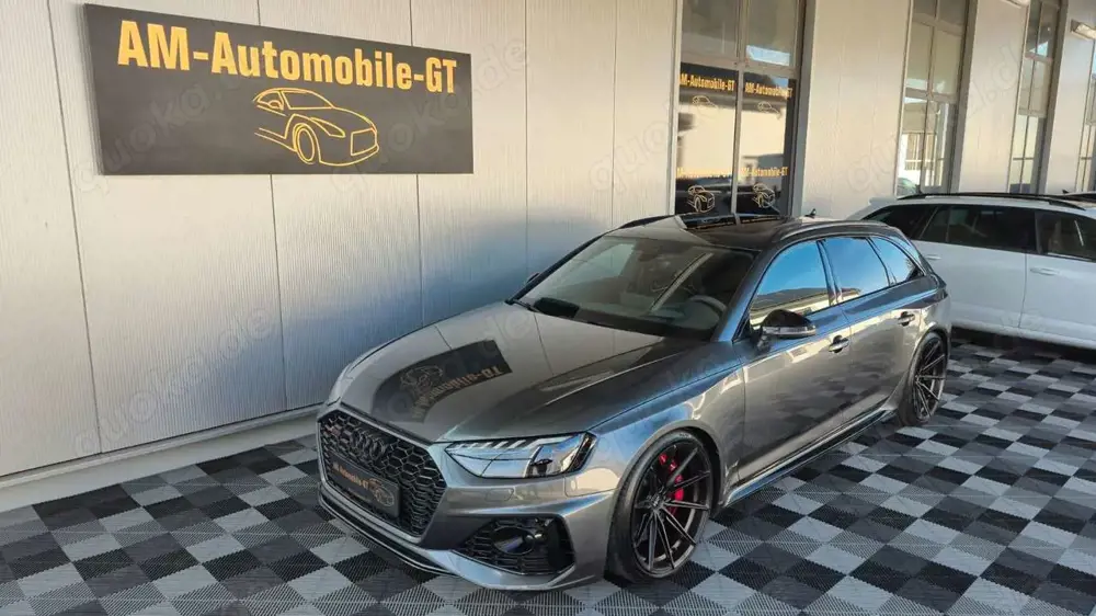 Audi RS4 Avant 2.9 TFSI*COMPETITION PLUS*RS-SCHALEN*