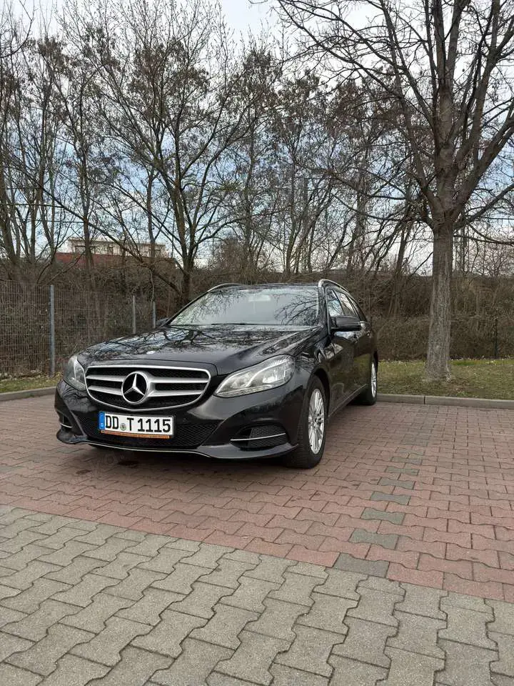 Mercedes-Benz E 200 T BlueTEC 7G-TRONIC Elegance