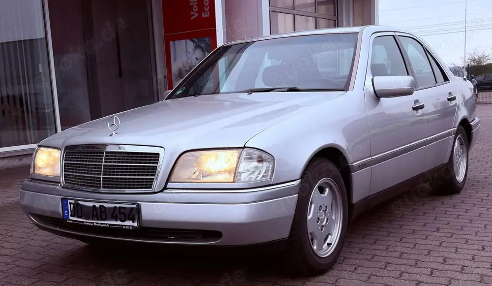 Mercedes-Benz C 280 Elegance Automatik Lederausstattung