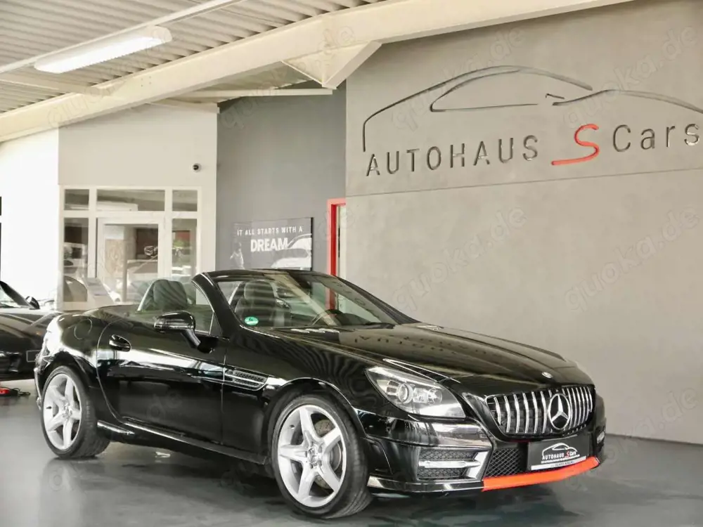Mercedes-Benz SLK 250 AMG Line*Pano*Navi*Leder*HK