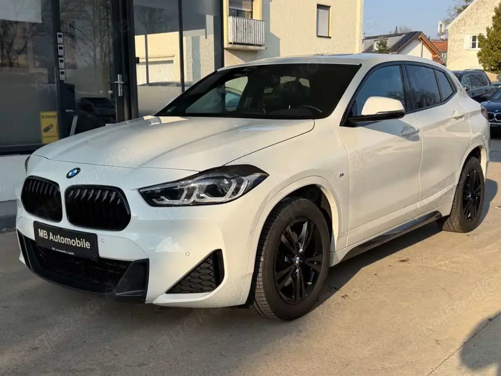 BMW X2 sDrive 18d*M SPORT*PANO*LED*HUD*KAMERA*