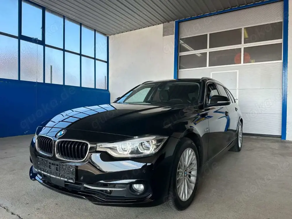 BMW 320 3 Touring 320 d Luxury Line / LED / LEDER
