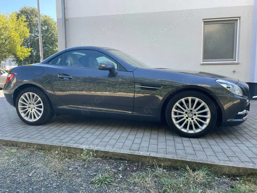 Mercedes-Benz SLK 200 SLK 200 (BlueEFFICIENCY) 7G-TRONIC