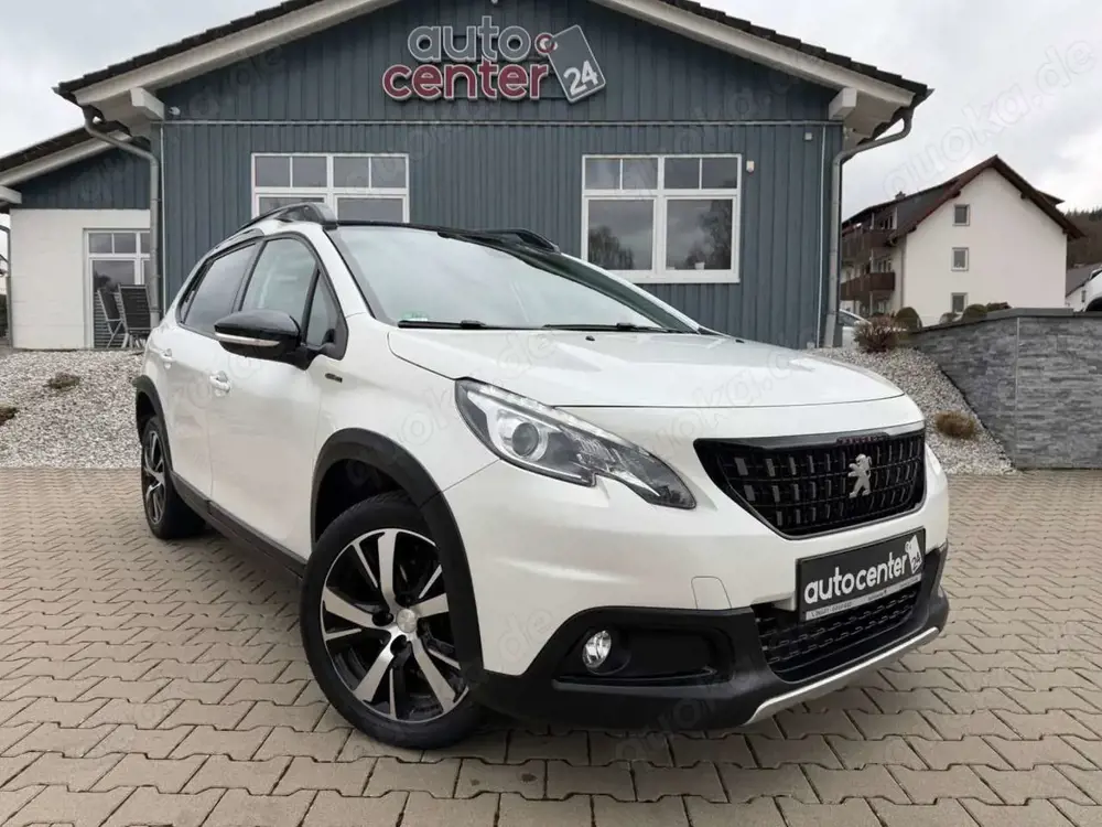 Peugeot 2008 GT Line°Automatik°AHK°Pano°Kamera°Leder°