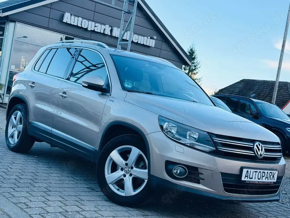 Volkswagen Tiguan Lounge Sport  Style BMT *NAVI*AHK*