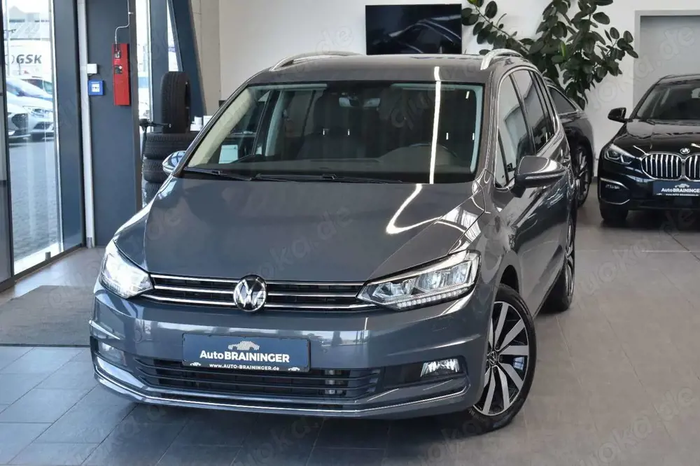 Volkswagen Touran 2.0TDI DSG Highline LED~AHK~ACC~Keyless