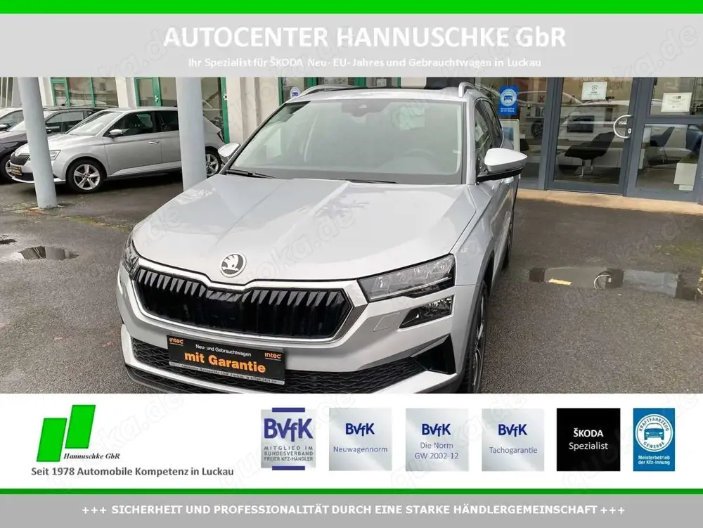 Skoda Karoq Karoq 1.5 TSI DSG Design PANO/AHK/NAV/ACC/BSA/18