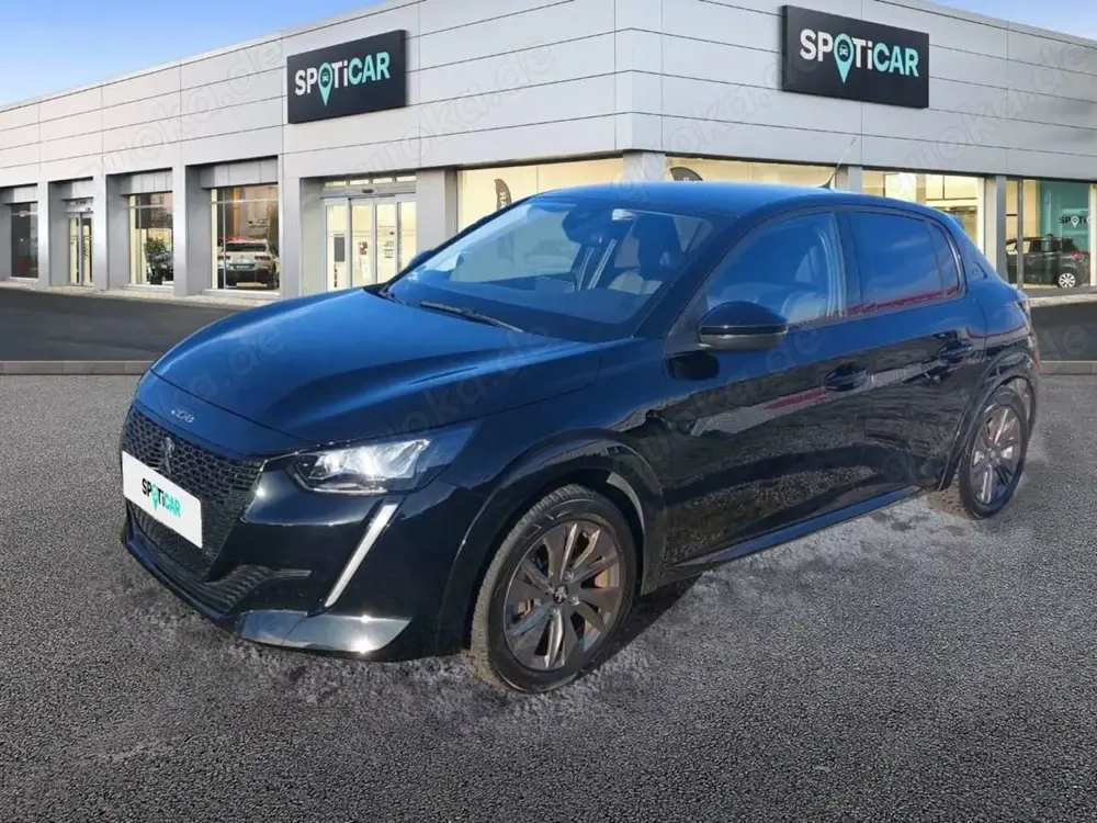 Peugeot e-208 Allure Pack 136