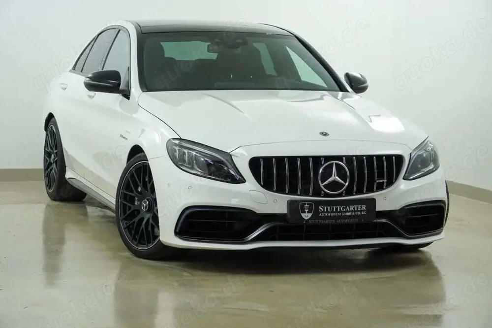 Mercedes-Benz C 63 AMG C 63 AMG Perf-Abgas Pano Carbon Burmester Distr