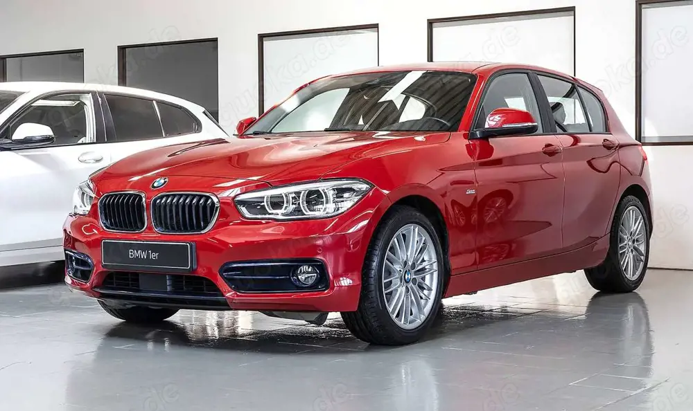 BMW 118 i SPORT AUT LED NAVI DA ACC SHZ PDC KAM BT CD 17"