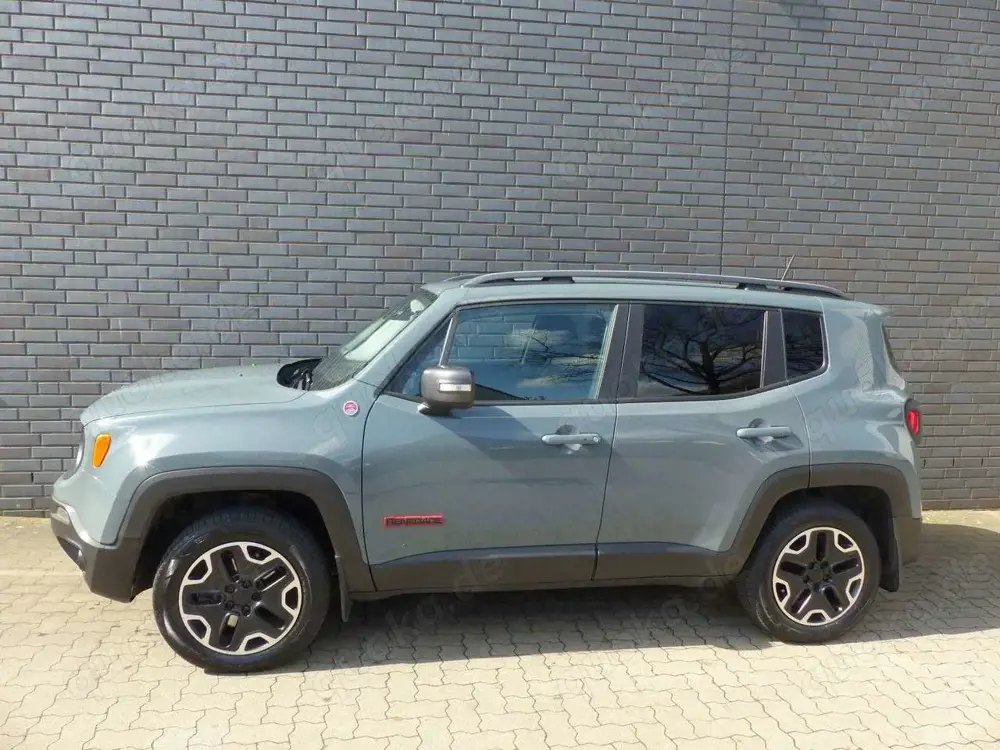 Jeep Renegade Trailhawk 4WD Automatik/Navi/AHK/2.Hd