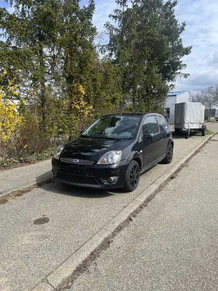 Ford Fiesta Black Magic *TÜV NEU+8x BEREIFT+KUPPLUNG NEU*