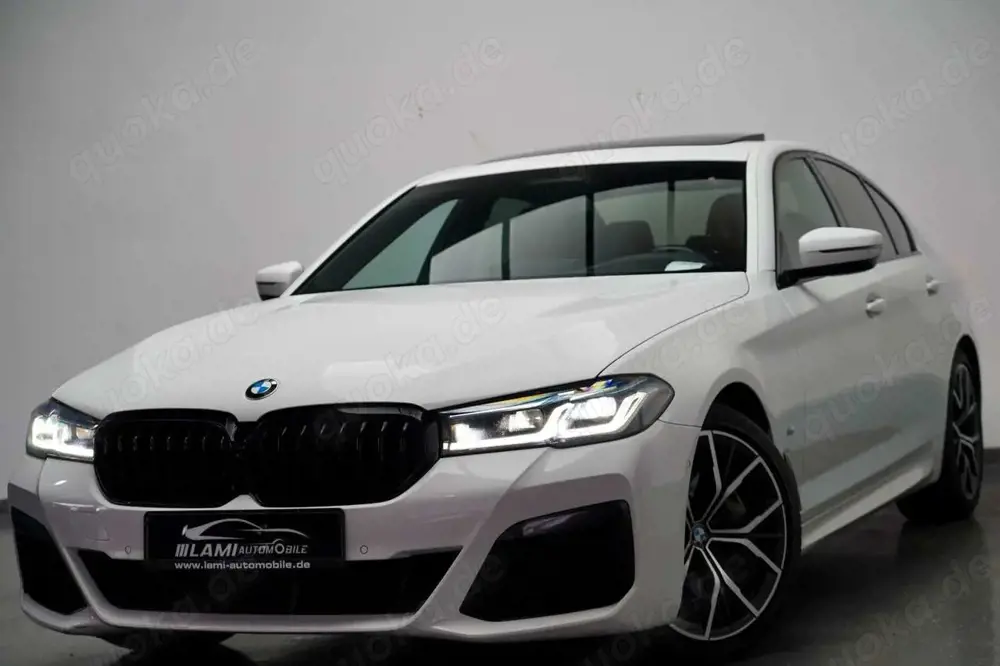 BMW 530 d xDrive M Sport SCHIEBEDACH LASER HUD KEY