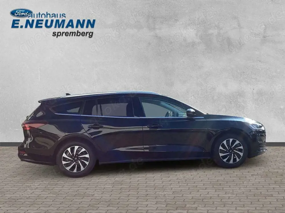 Ford Focus Turnier TitaniumGJ-Reifen*Sitzheizung*