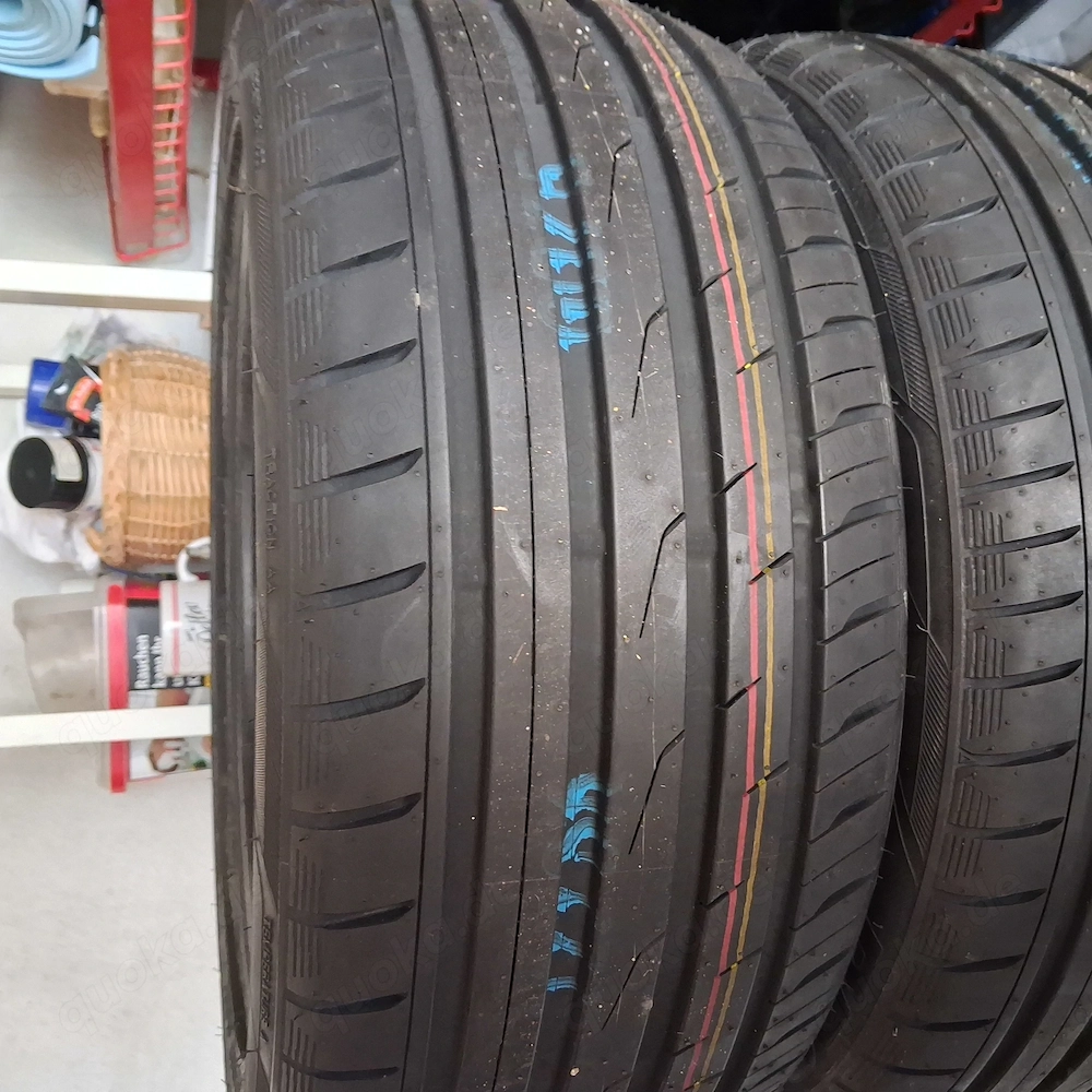 2 X Reifen 215 45R60 90 V