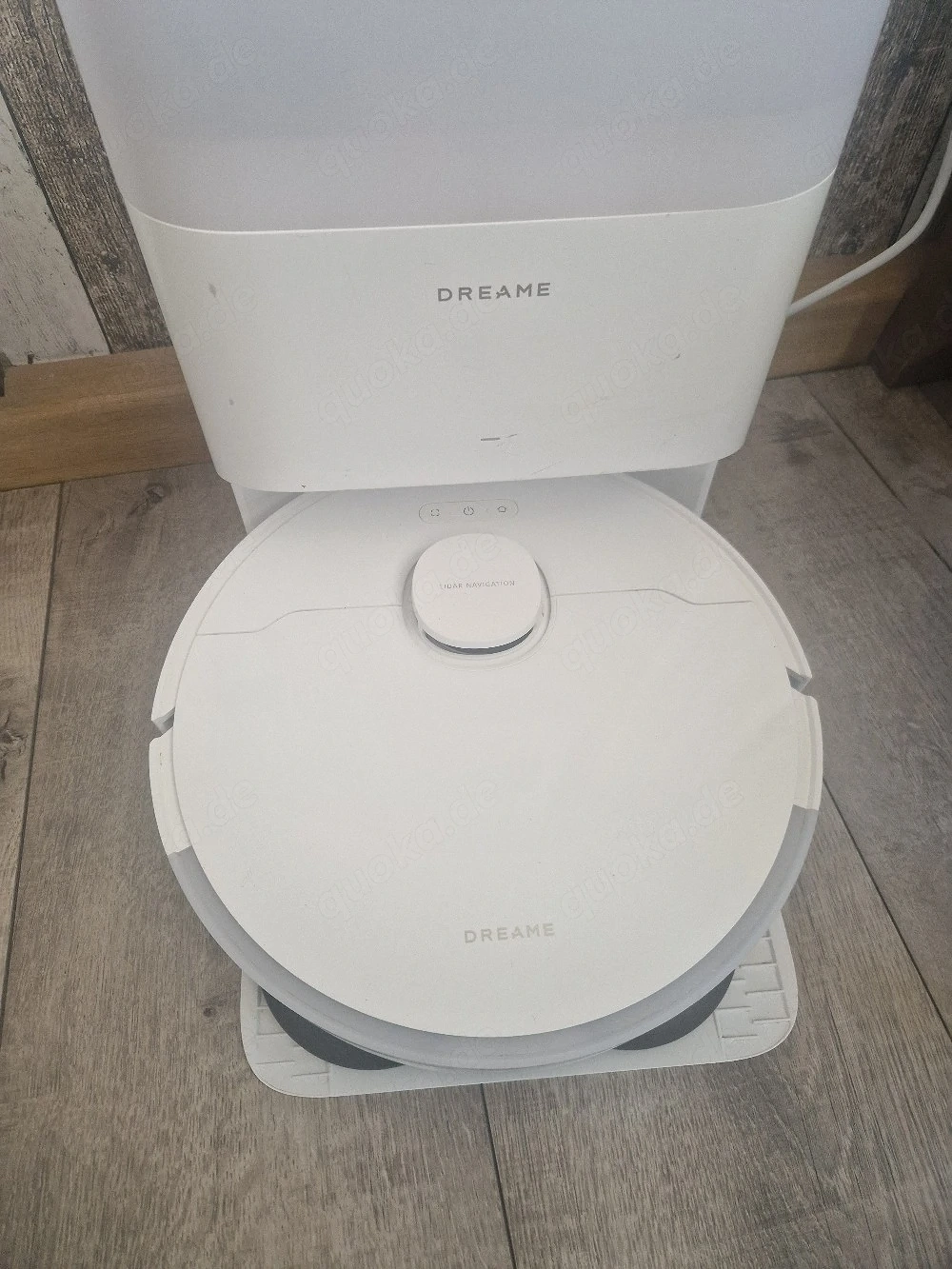 Dreme Saugroboter mit Absaugstation