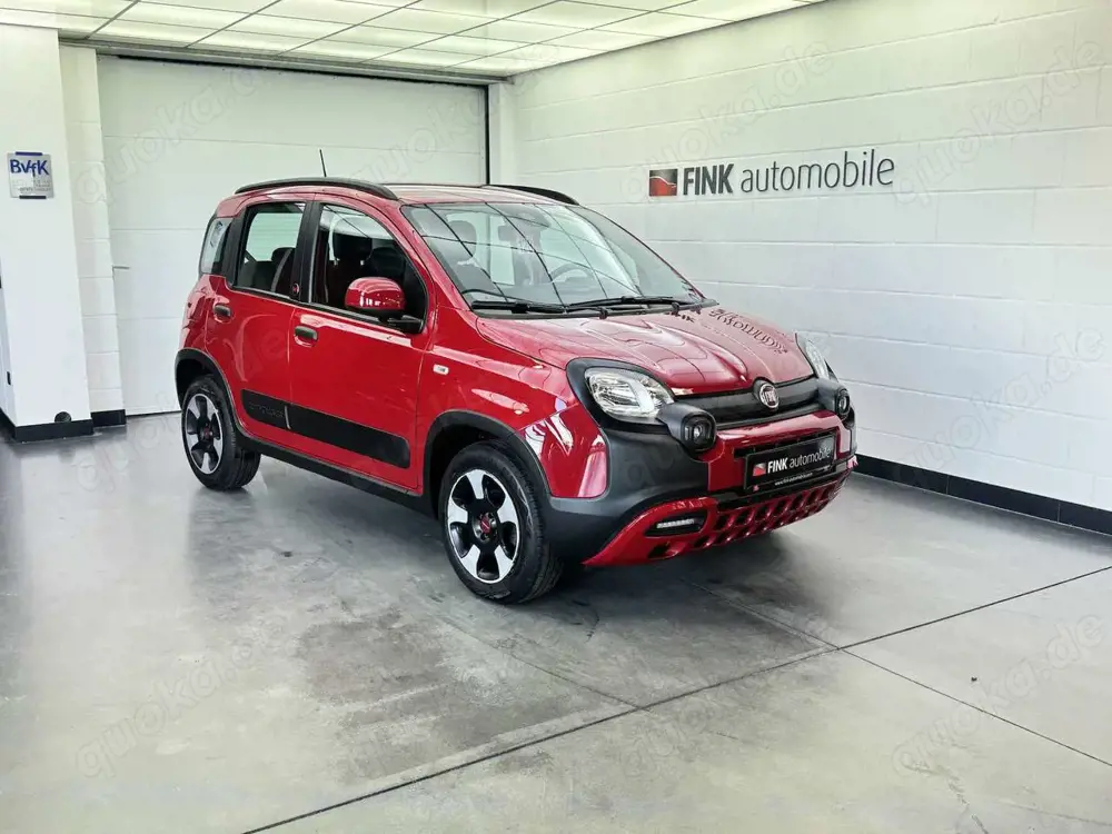 Fiat Panda Cross Red 1.0 Hybrid 1.Hand Neuwertig!
