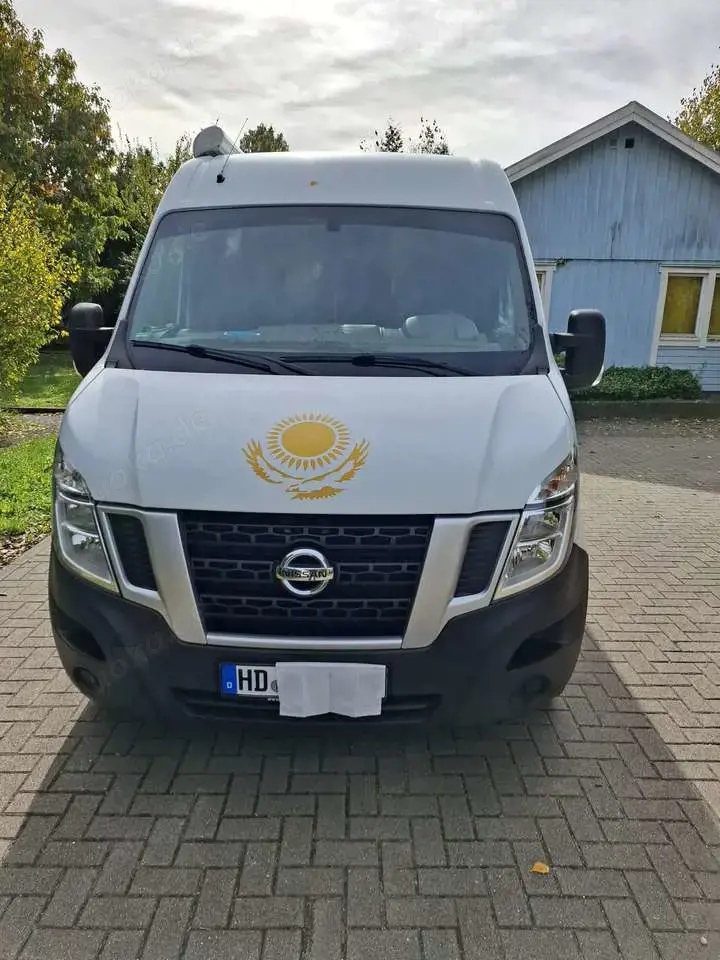 Nissan NV400