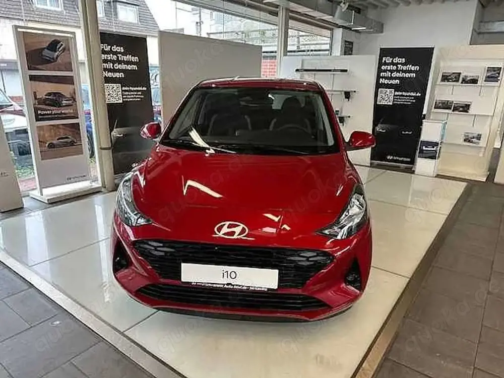 Hyundai i10 1.2 AMT Comfort Plus*Navi*Klimaa.*PDC*Kamera