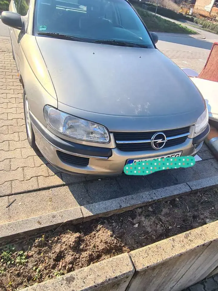 Opel Omega Omega 2.0 CD Reflection