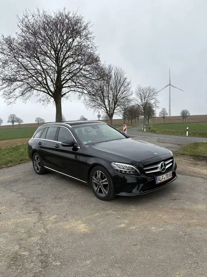 Mercedes-Benz C 300 d T 4Matic 9G-TRONIC