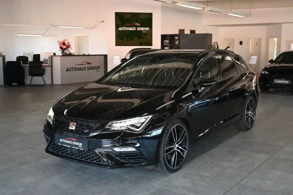 SEAT Leon ST Cupra 300 4Drive /CUPRA/TOP/LED
