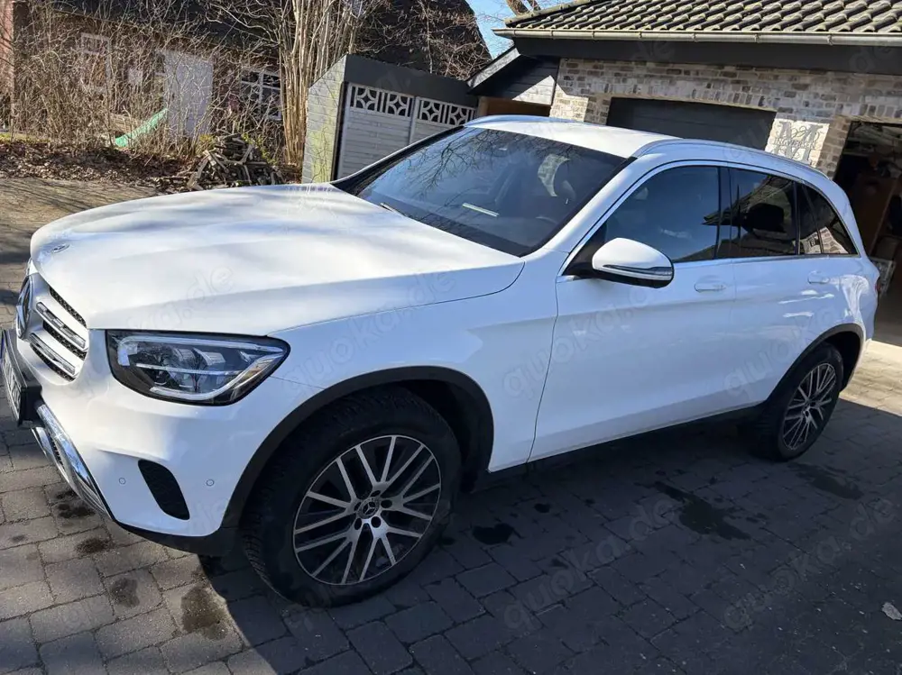 Mercedes-Benz GLC 200 Mercedes Benz GLC 200 4Matic AHK, LM19
