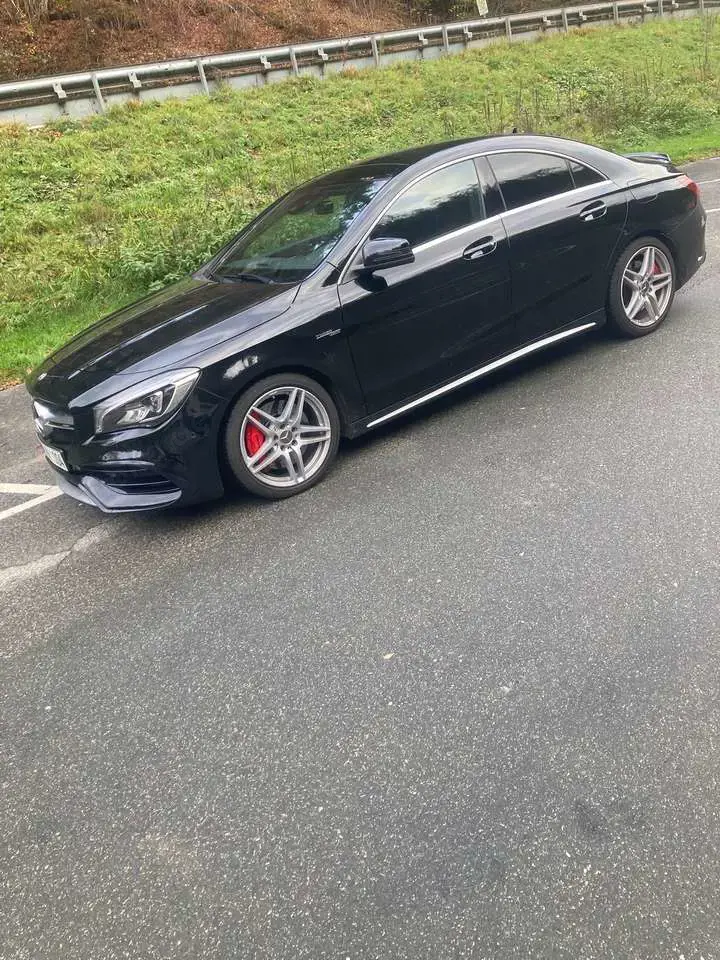 Mercedes-Benz CLA 45 AMG 4Matic Speedshift DCT 7G