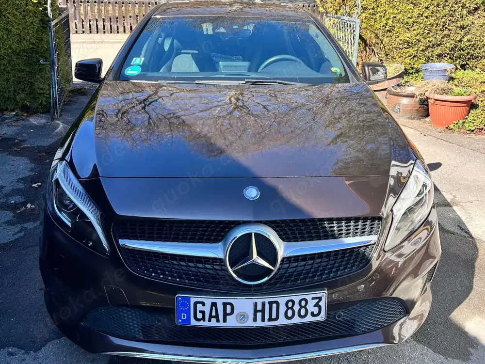 Mercedes-Benz A 180 A 180 7G-DCT Urban