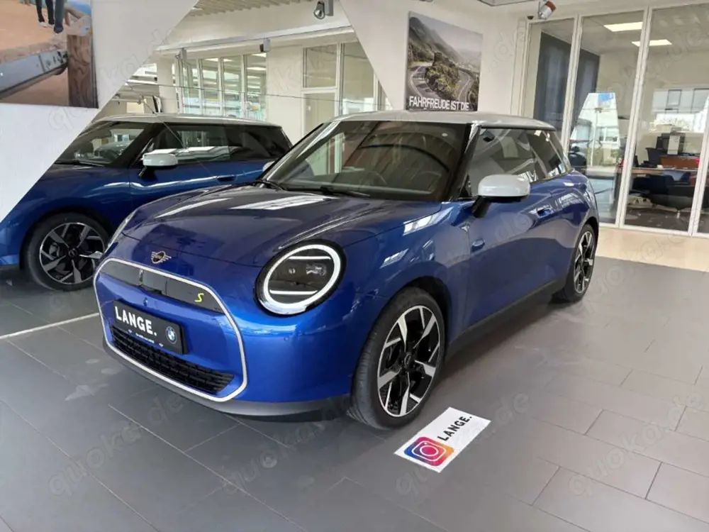 MINI Cooper SE Favored Trim HEADUP+PANO+CARPLAY+E-SITZE