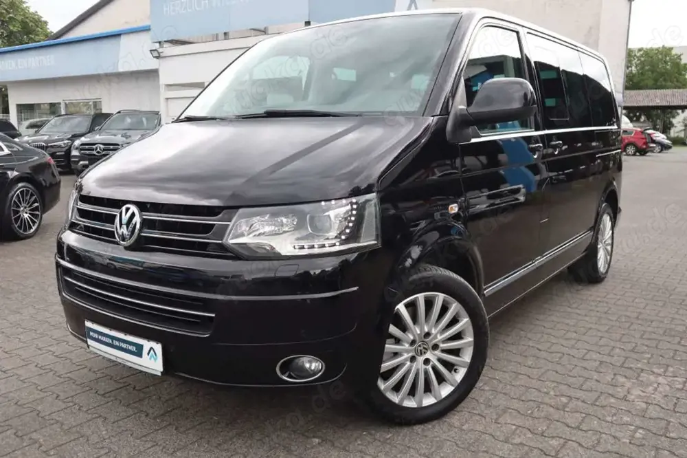 Volkswagen Transporter Multivan DSG 4MOTION BMT Highline|NAVI|XENON|SHZ