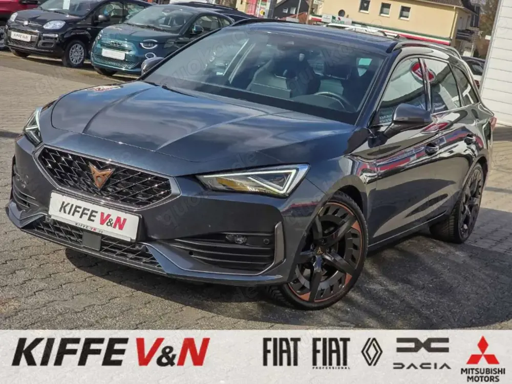 CUPRA Leon ST VZ 4Drive FullLink Pano Matrix LEDER Beats