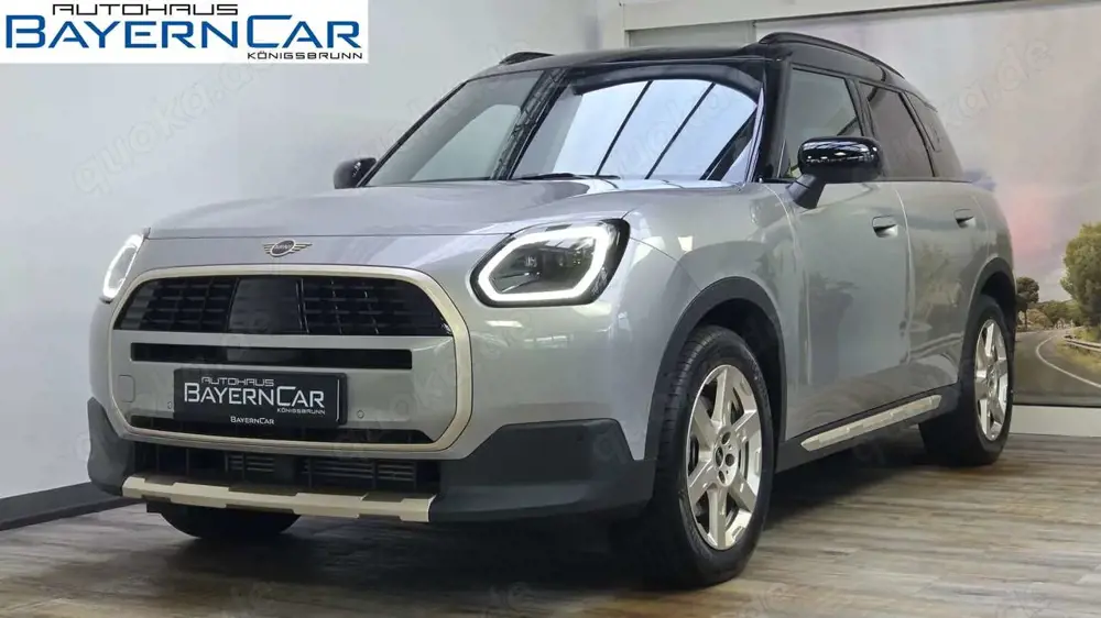 MINI Cooper Favoured Trim Paket M Pano