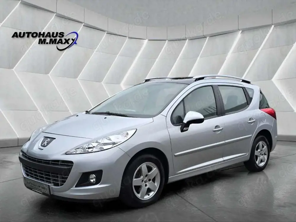 Peugeot 207 SW Premium*Panorama-Dach*PCD Hinten