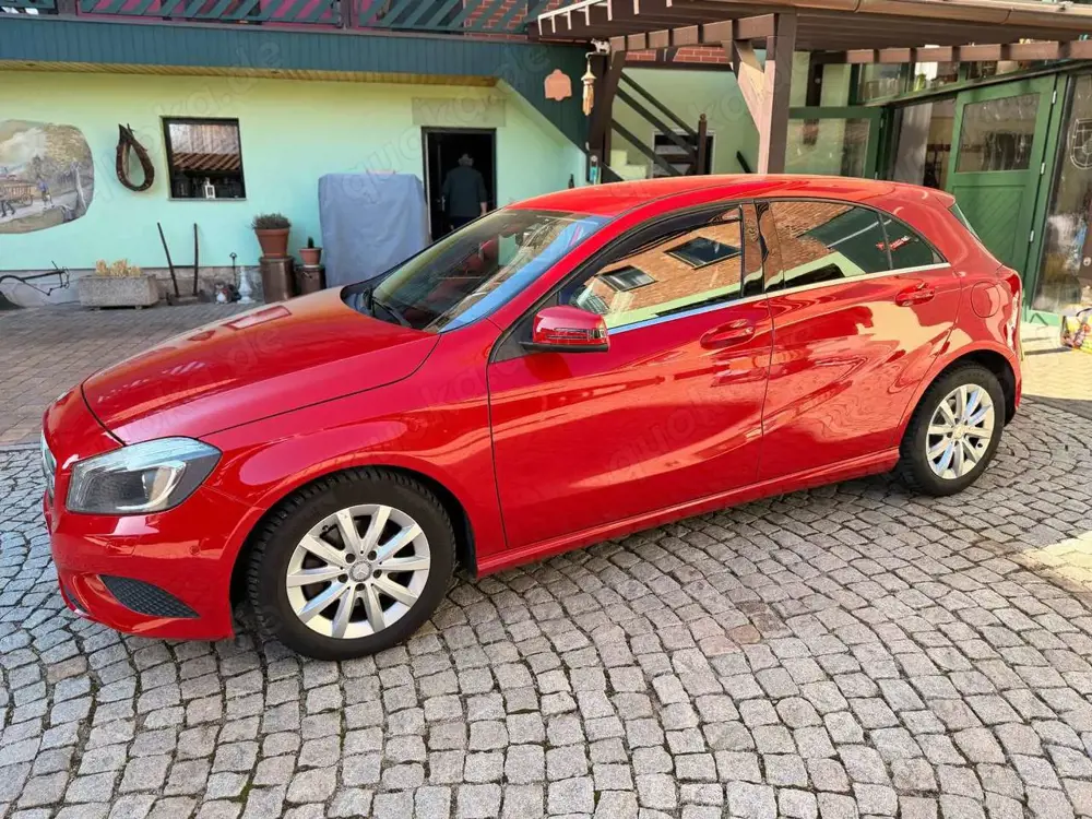 Mercedes-Benz A 200