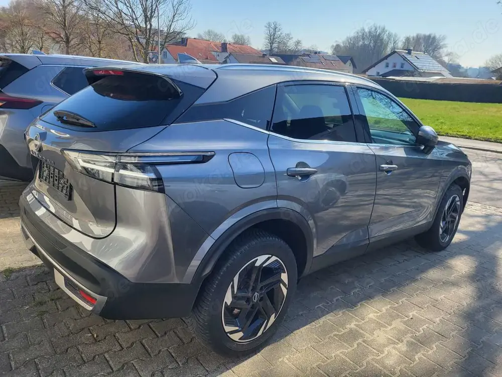 Nissan Qashqai Qashqai 1.3 DIG-T N-Connecta elektr.Heckkl.