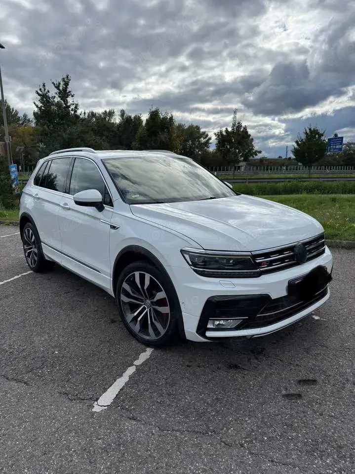 Volkswagen Tiguan 2.0 TDI SCR 4Motion Panorama Dach AHK DSG Highli
