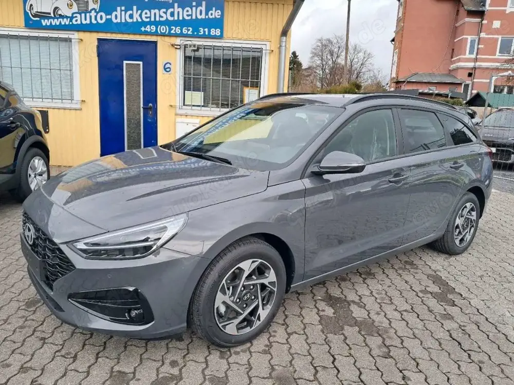 Hyundai i30 Kombi Style-1.6T DCT-KLIMAAUT-SH-LH-LED-NAVI