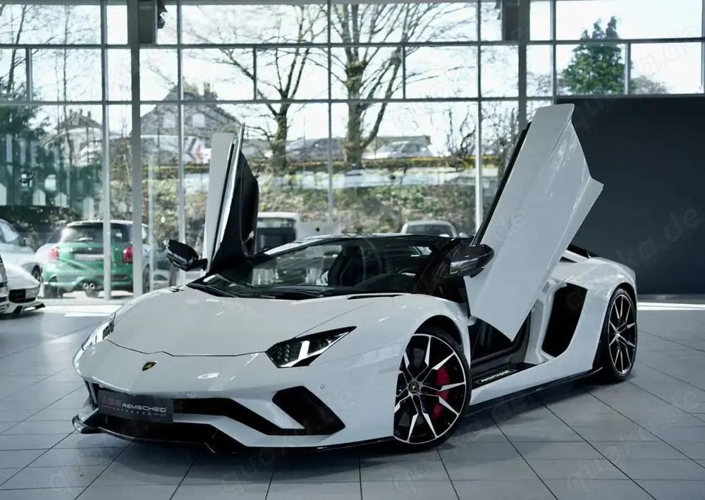 Lamborghini Aventador S Roadster *2.H *Carbon* LIFT* Dt.Fzg*