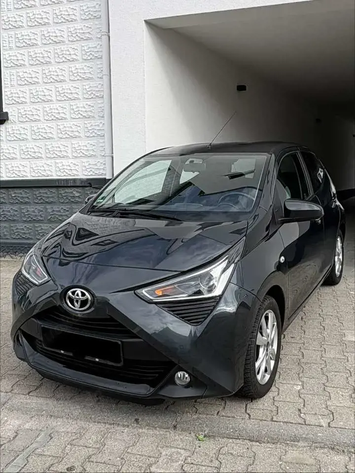 Toyota Aygo x-play club