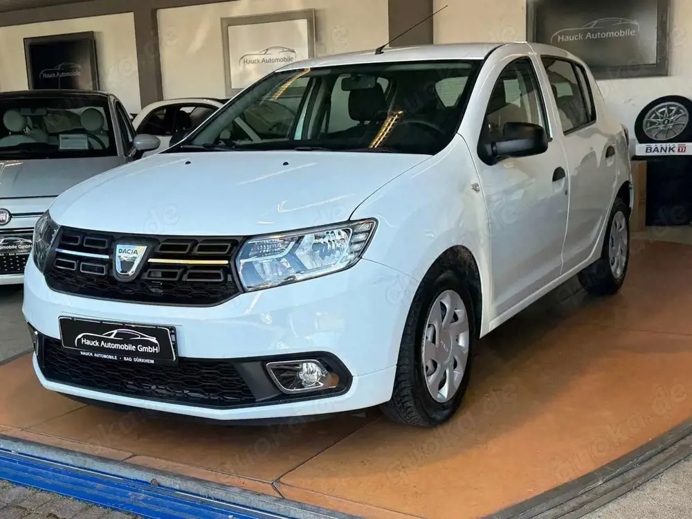 Dacia Sandero II Ambiance 1. Hand/Klima/8-fach bereift