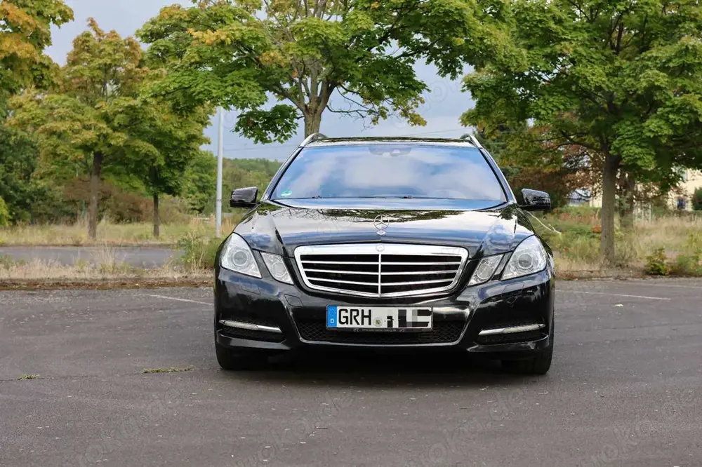Mercedes-Benz E 350 E 350 CDI (212.225) TÜV und Hinterachse neu