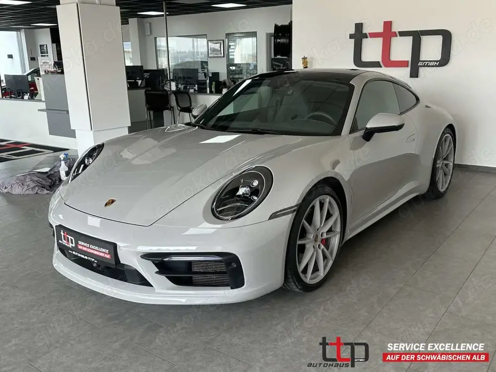 Porsche 992 Carrera 4S KREIDE Schiebedach 360° Memory
