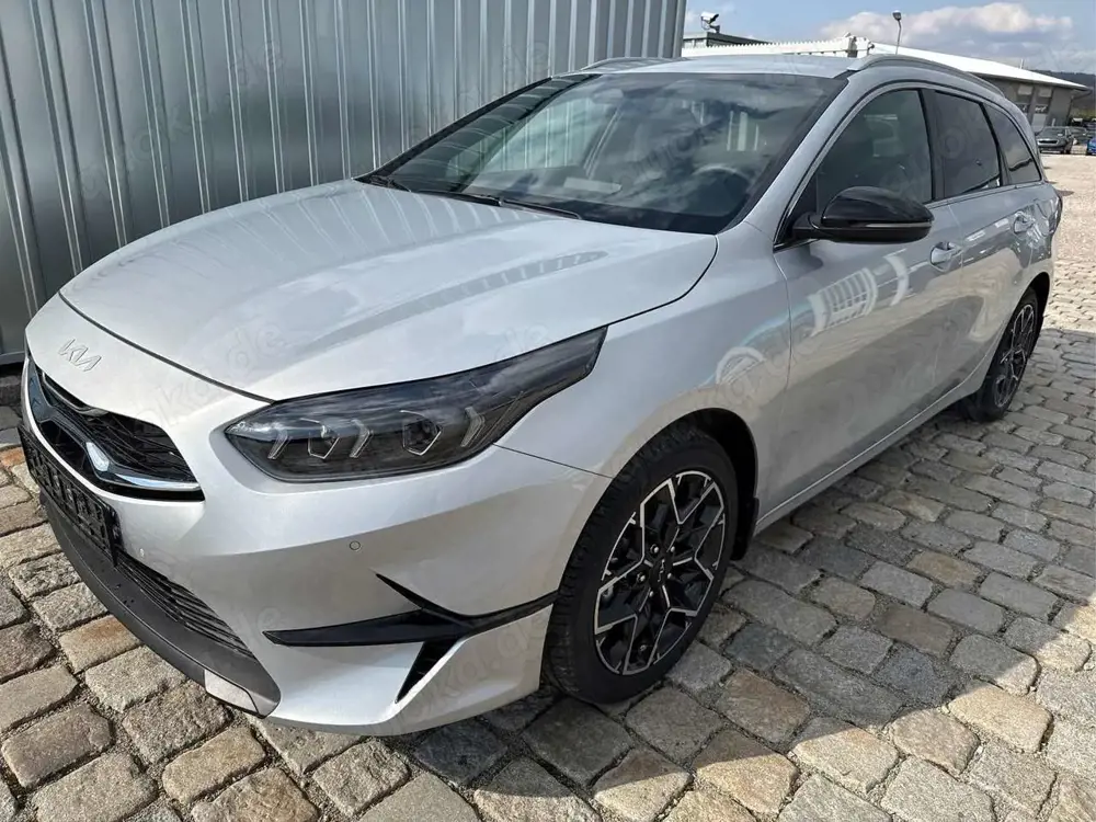 Kia Ceed SW / cee'd SW Sportswagon Edition 30 Jahre 1.5 T-GDI 140 PS N...