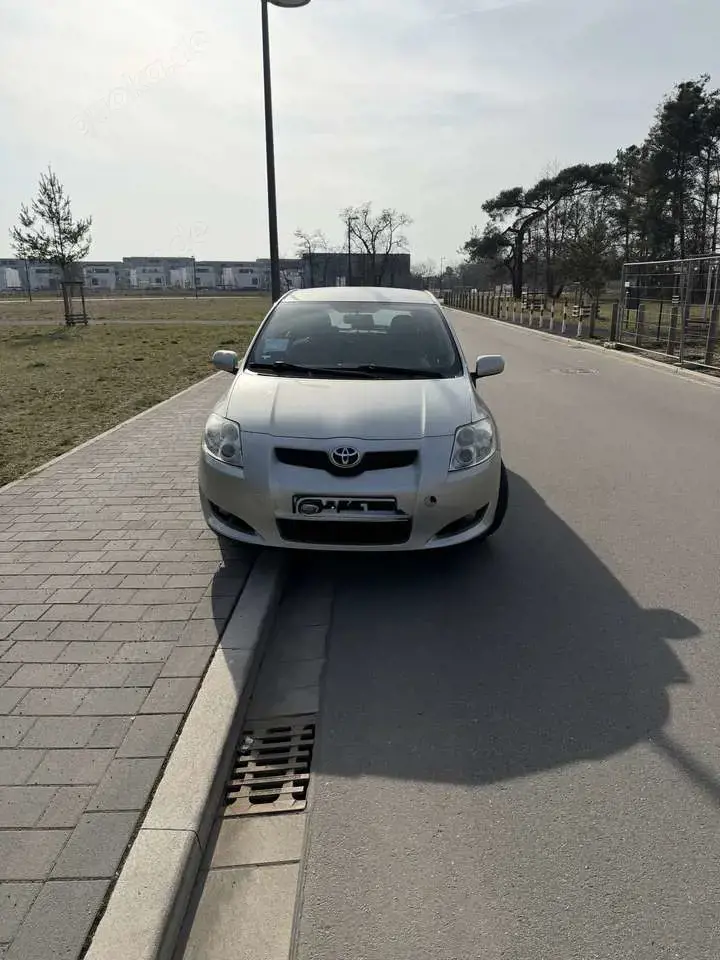 Toyota Auris Sol