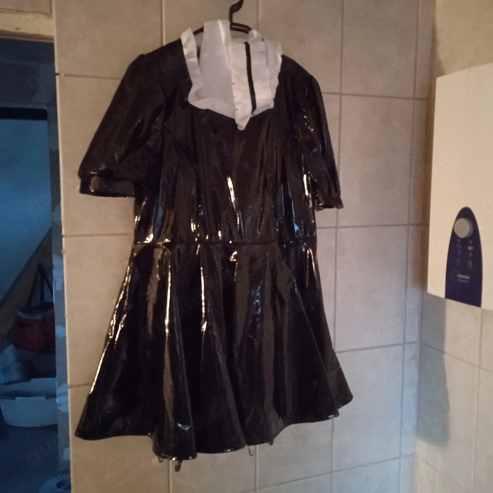 Devoter Er sucht Gleichgesinnte oder Dominante Sie 