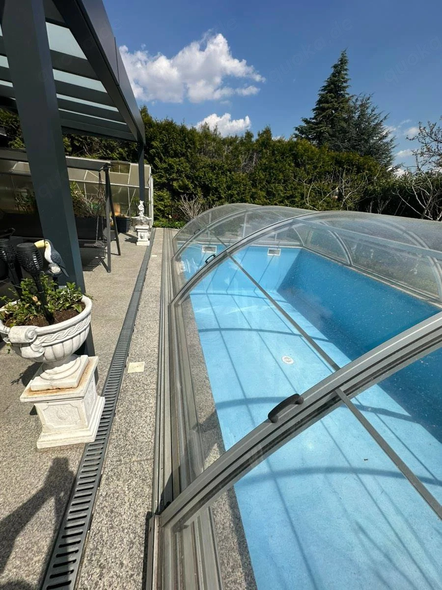 Poolüberdachung 