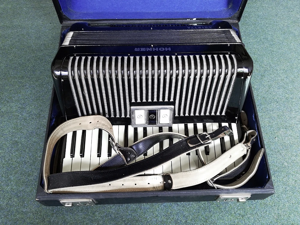 Hohner Akkordeon 