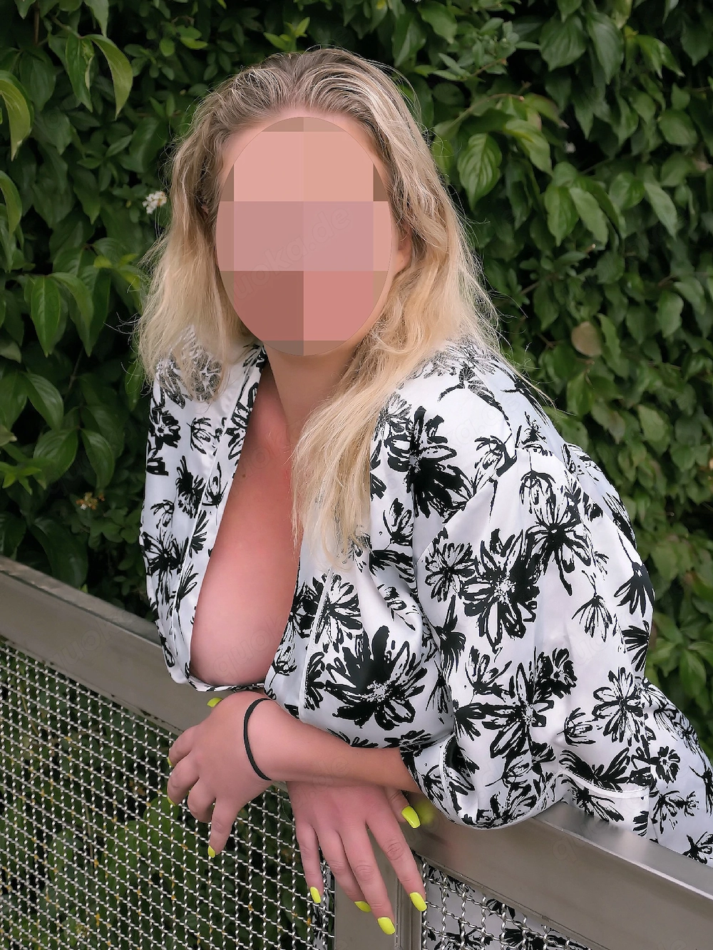 Sinnliches Frühlings-Dirndl sucht leidenschaftlichen Begleiter