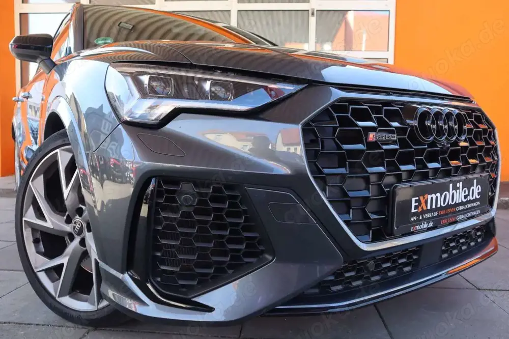 Audi RS Q3 * 2.5TFSI* RS-SITZE* 280KM/H* SONOS SOUNDSYS
